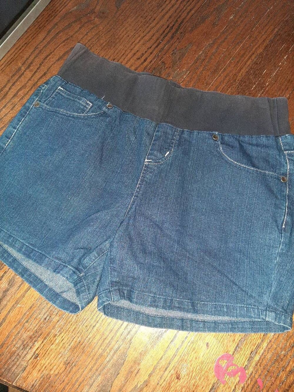 XL Maternity Karen T Blue Denim Mid Rise Blue Jean Maternity Shorts Embellished